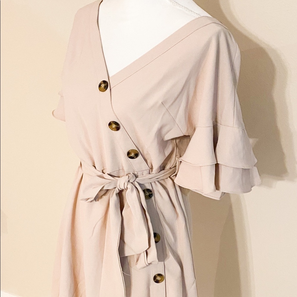 NWT Entro Tan Short ruffle dress